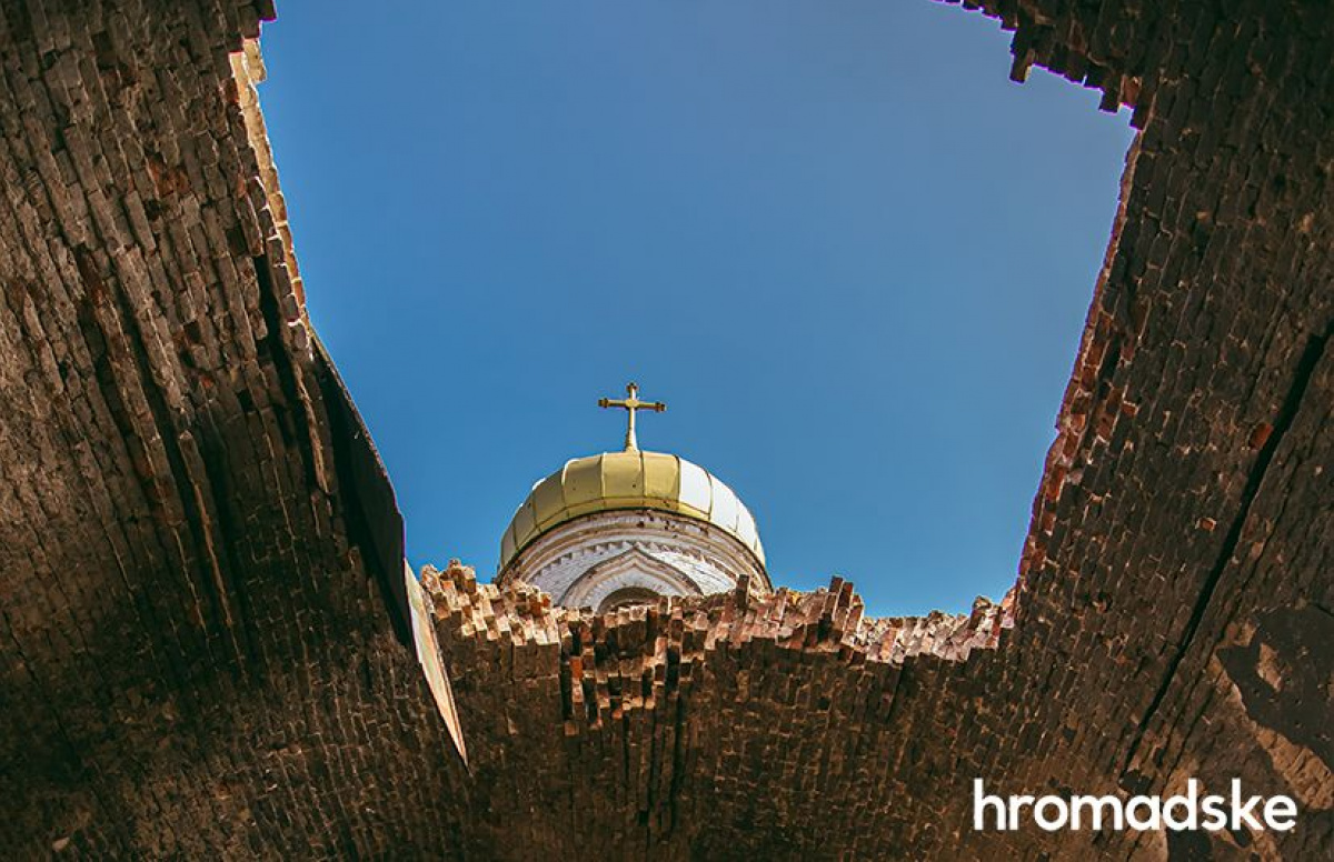 Разрушенная армией РФ Вознесенская церковь в селе Лукашовка. Фото: Андрей Новиков / hromadske