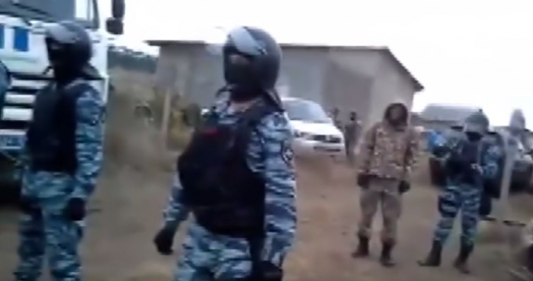 ФСБ устроила обыски у крымских татар под Симферополем