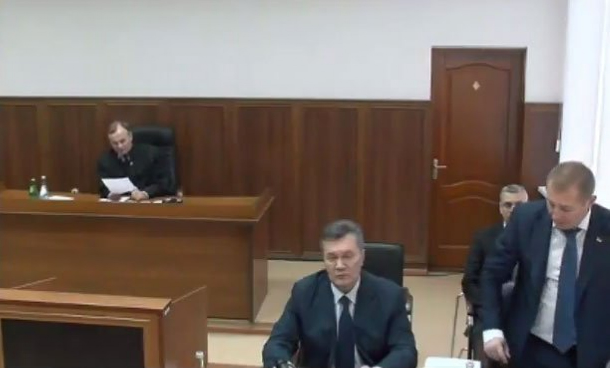 Суд допросит Януковича 28 ноября, а не сегодня