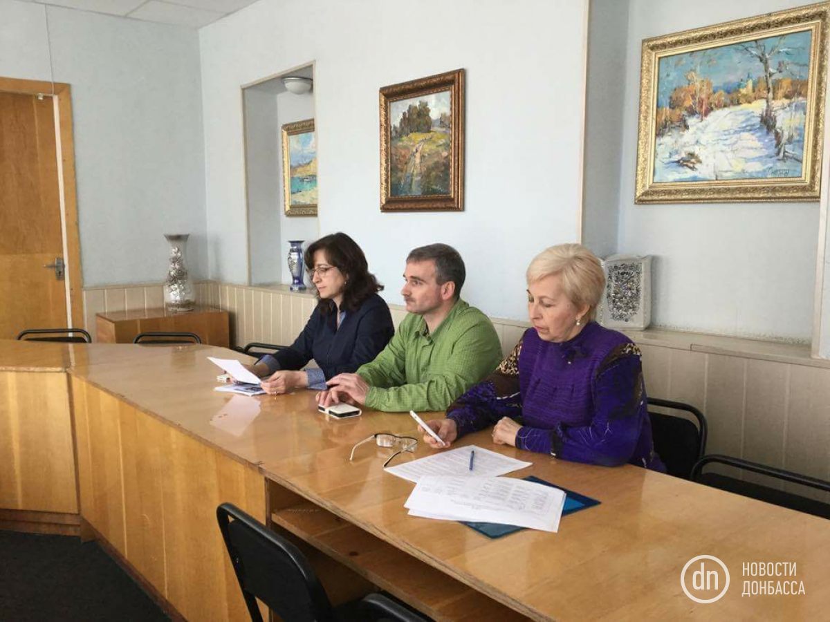 В Славянске более двух лет лишают Кобзона звания почетного гражданина