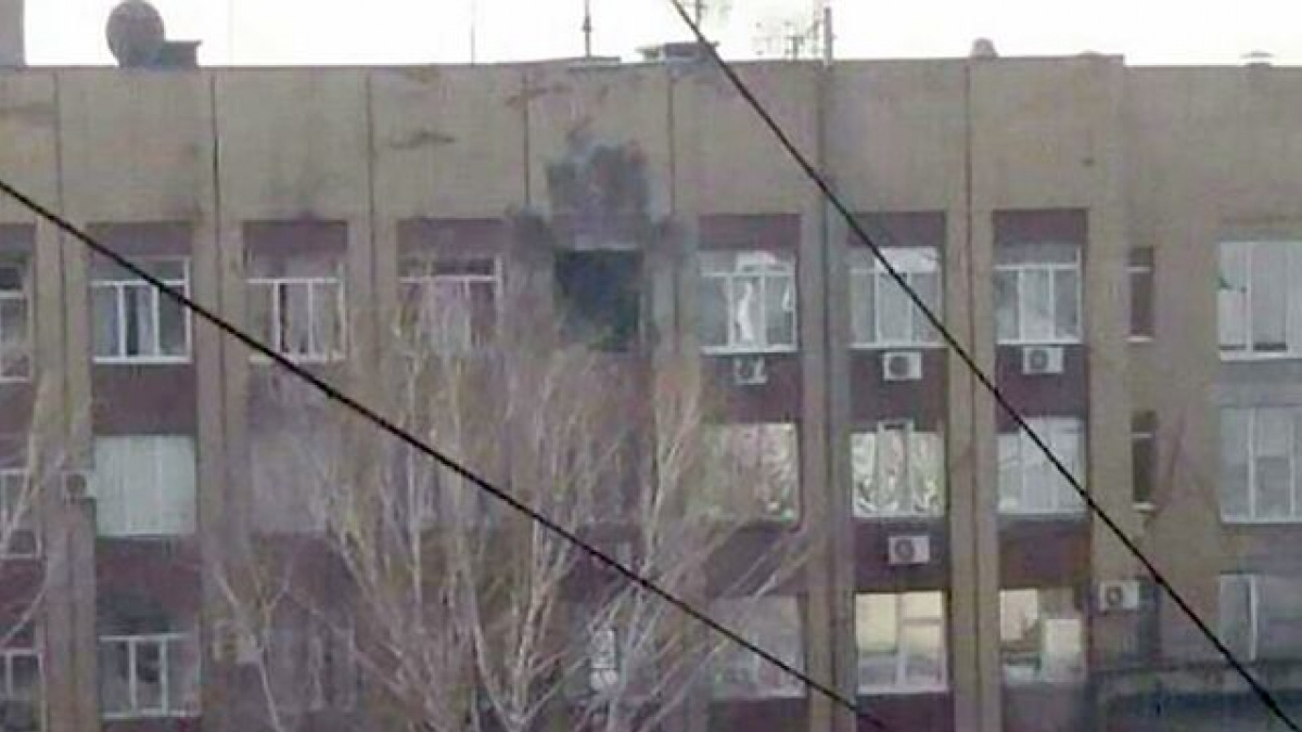 В Донецке из РПГ обстреляли здание «минобороны ДНР»