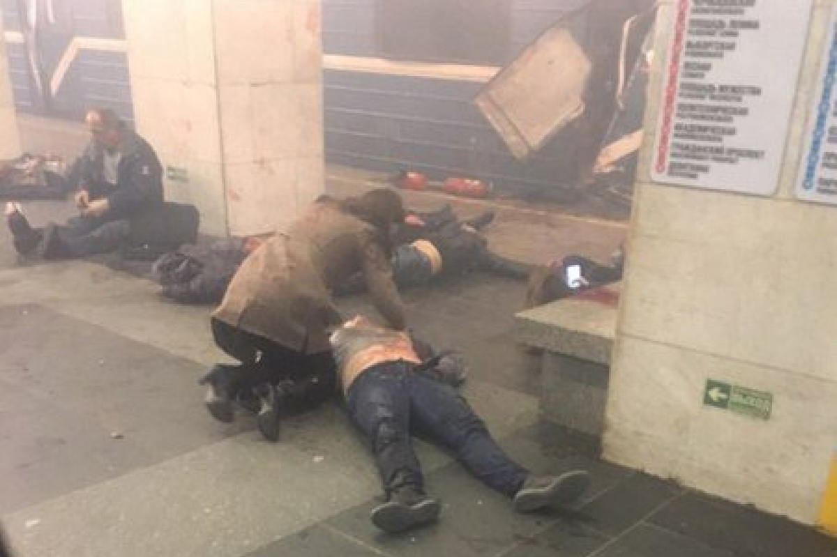 В метро Петербурга произошел взрыв. Есть жертвы