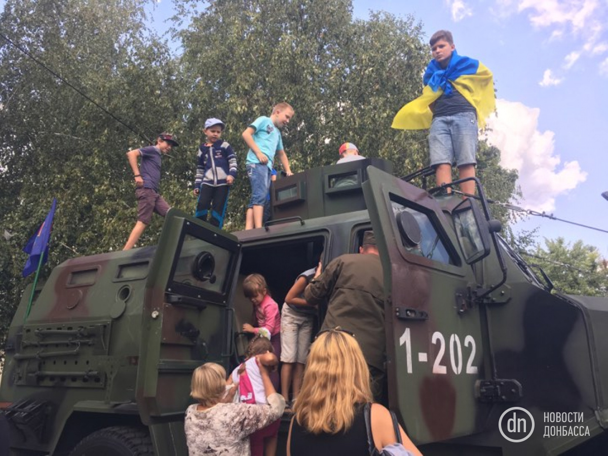 В Краматорске на День Независимости устроили выставку военной техники