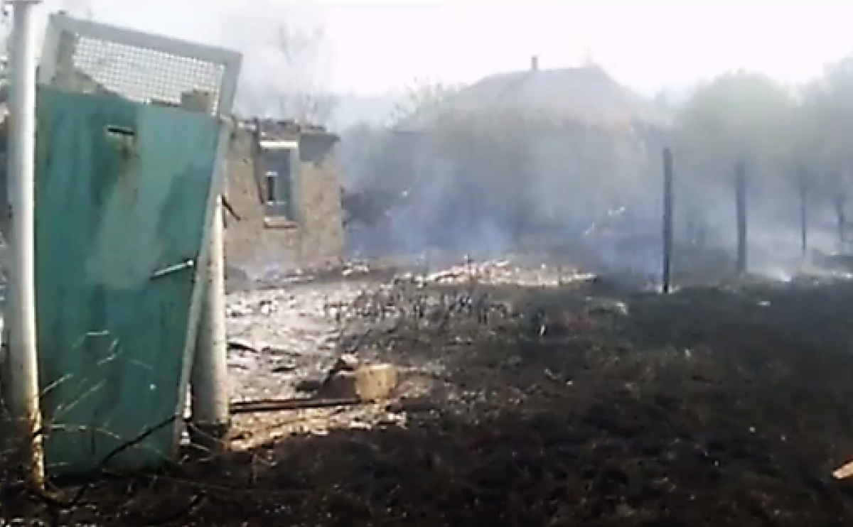 В Луганской области сгорело пять жилых домов