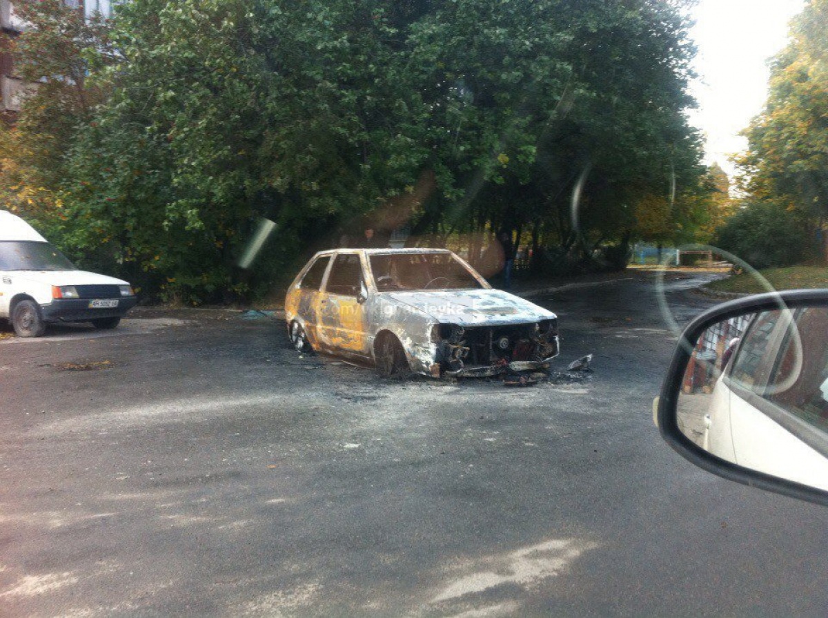 В Макеевке сгорел автомобиль