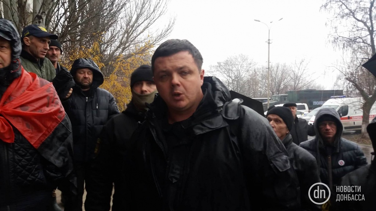 Семенченко и Парасюк приехали в Мариуполь на суд по делу экс-бойцов АТО