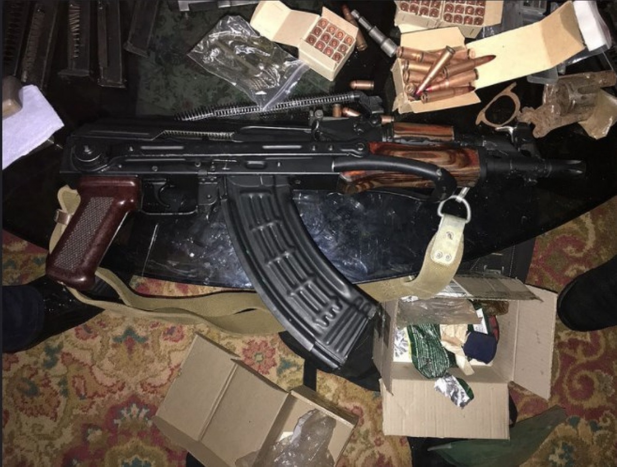 Оружие из зоны АТО продавали по всей Украине