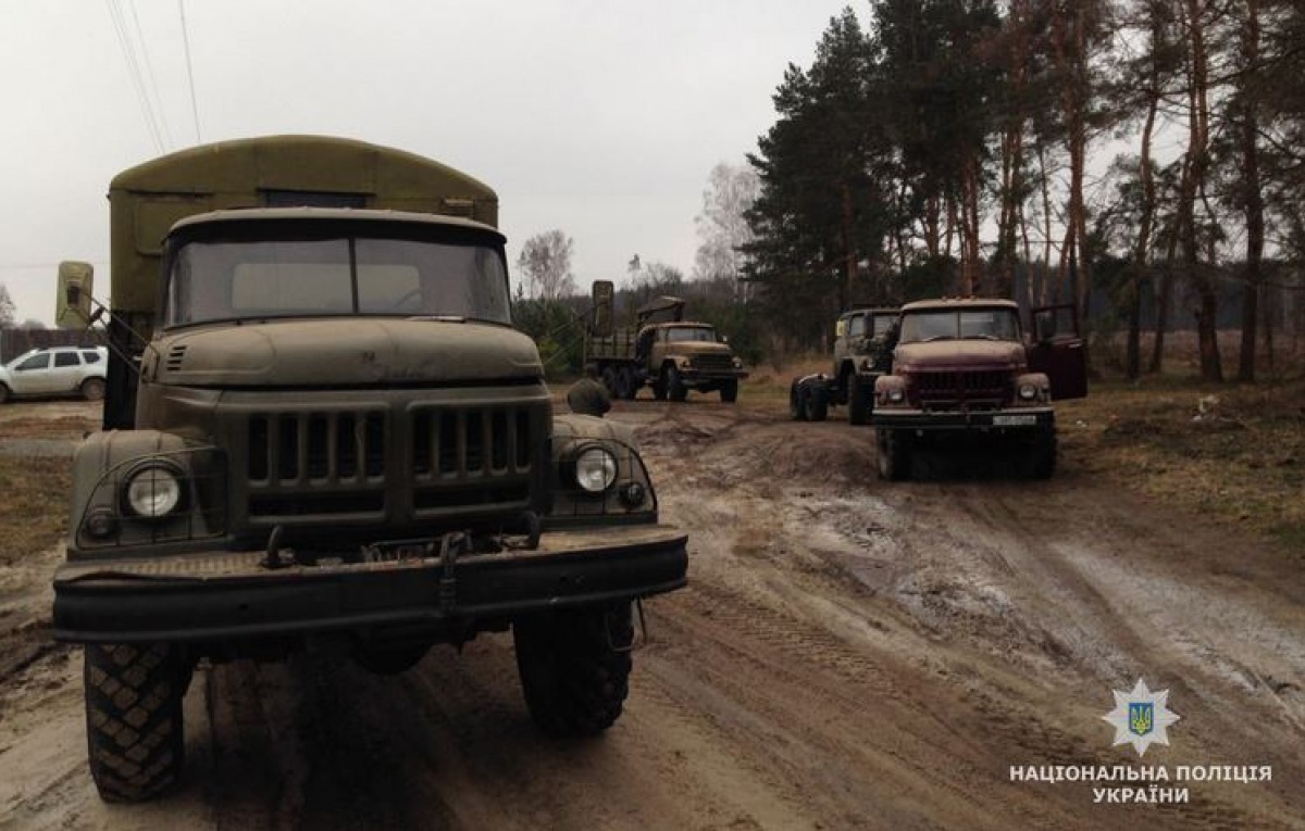 На Житомирщине нашли 200 единиц украденной военной техники 