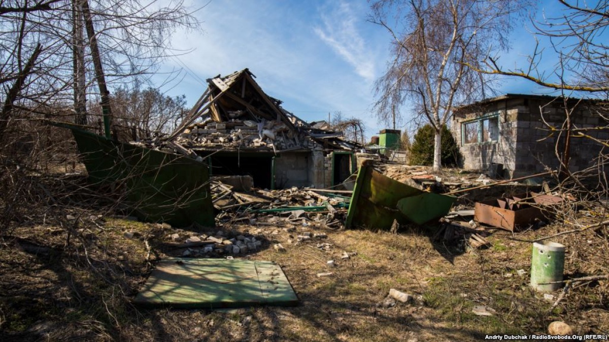 СМИ показало, как живут в прифронтовом селе Водяное