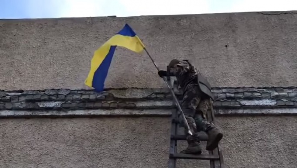 Украинская армия закрепилась в поселке Золотое-4 на Луганщине