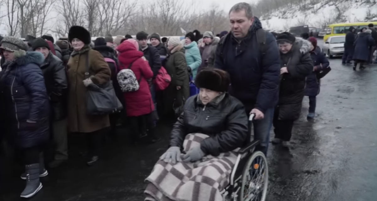 «Жизнь на грани». ОБСЕ показала условия в пункте пропуска в Станице Луганской