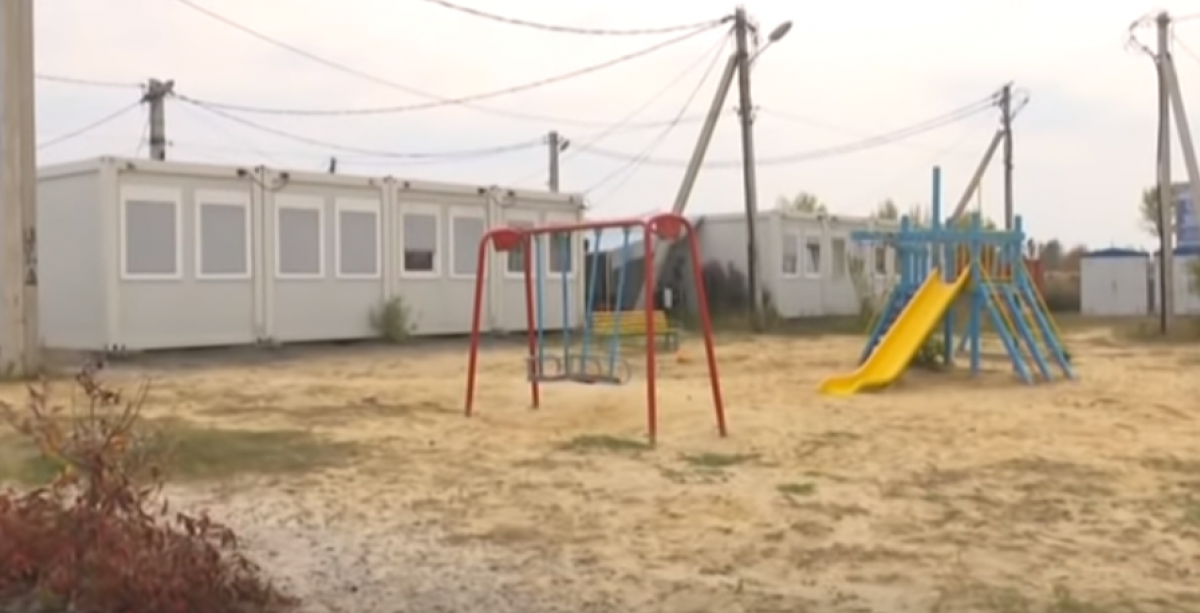 В Харьковской области переселенцам не продлили договор на проживание в модульном городке
