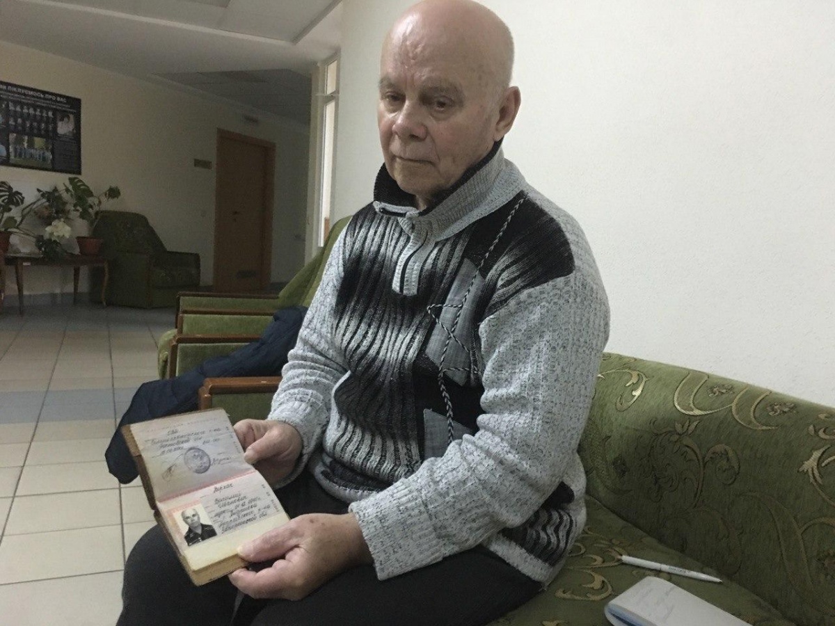Киев освободил из плена гражданина России, который хочет вернуться на Донбасс