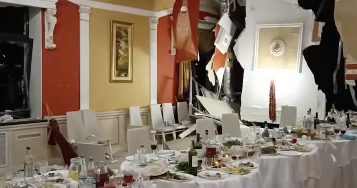 Ресторан «Шеш-Беш» у Донецьку після обстрілу. Скріншот