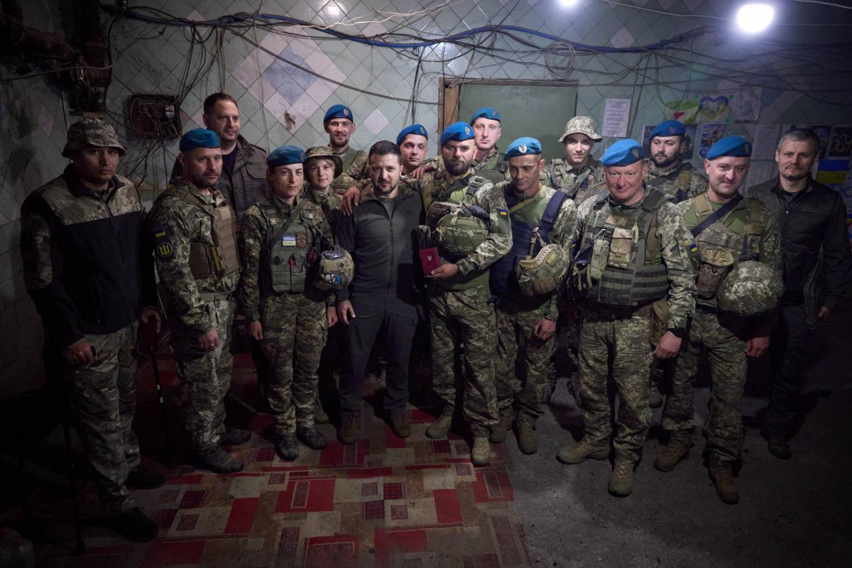 Президент Украины Владимир Зеленский прибыл на фронт. Фото: Telegram-канал главы государства