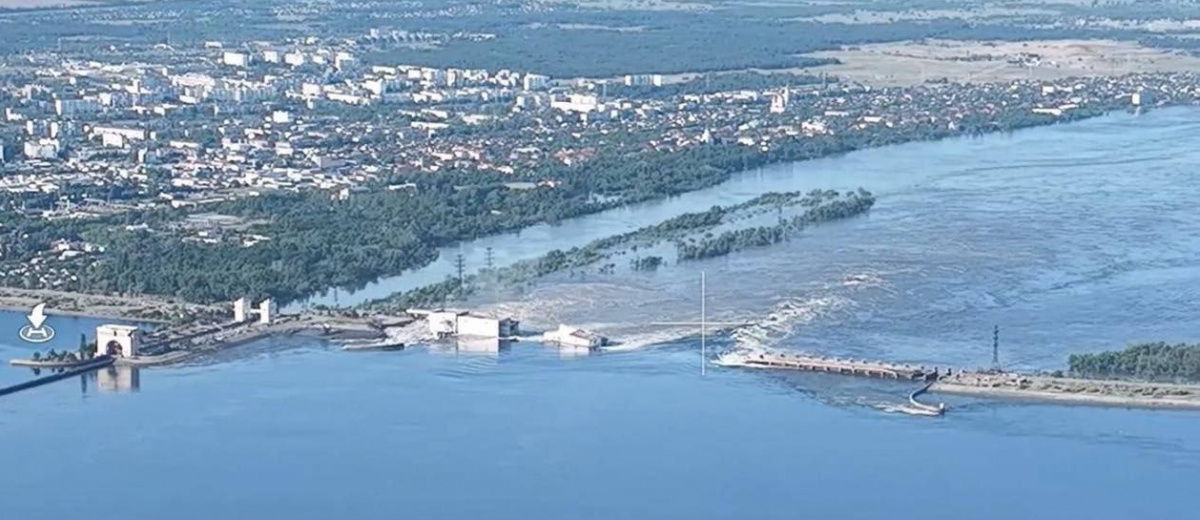 Взорванная армией РФ дамба Каховской ГЭС. Фото: «Энергоатом»