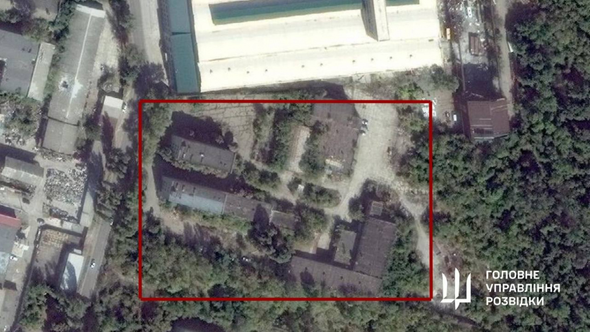В украинской разведке рассказали об очередном ударе по складу военных РФ в Донецке