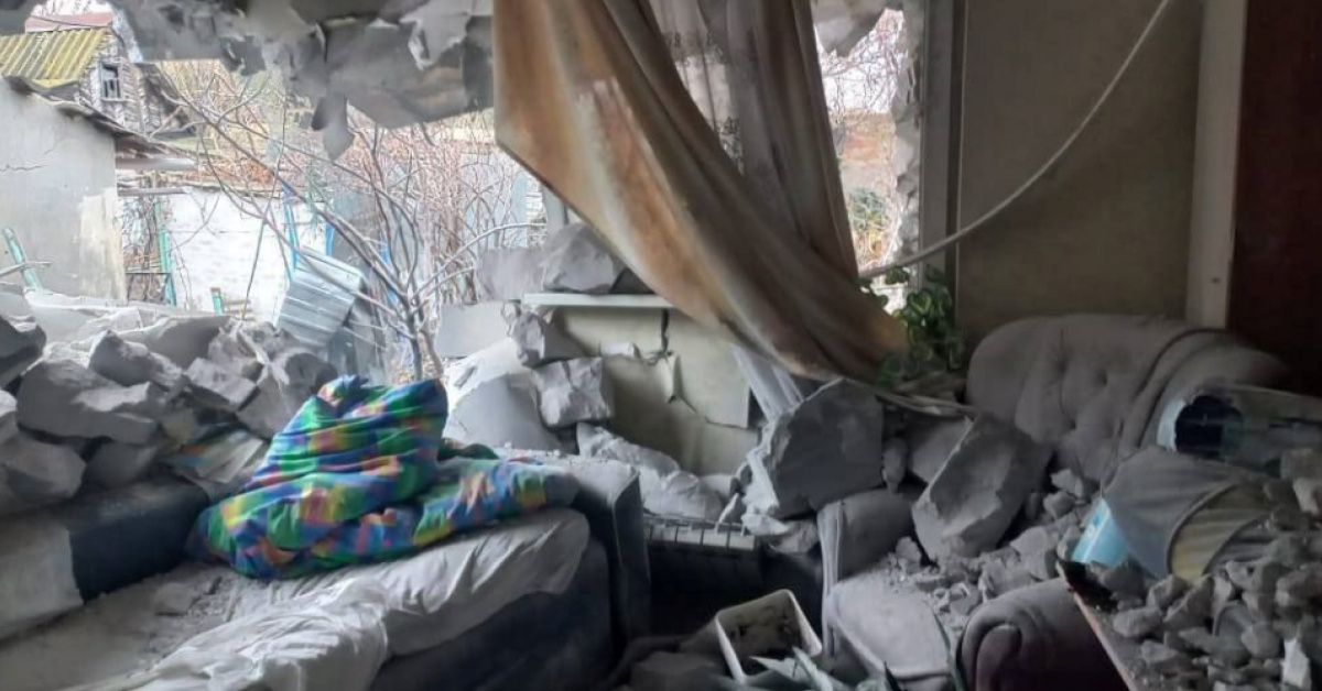 Разрушенный россиянами дом в Никополе. Фото: Telegram