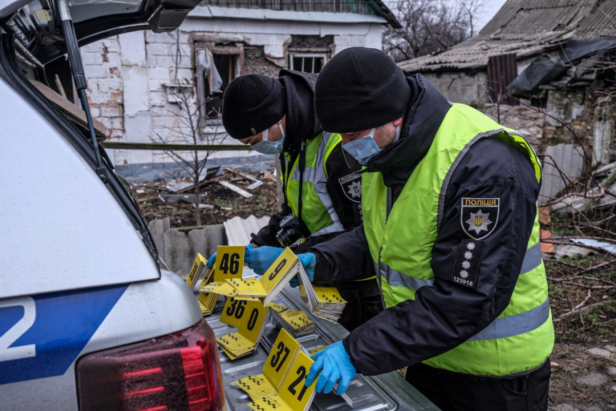 Криминалисты работают в Покровске. Фото: Полиция Донецкой области