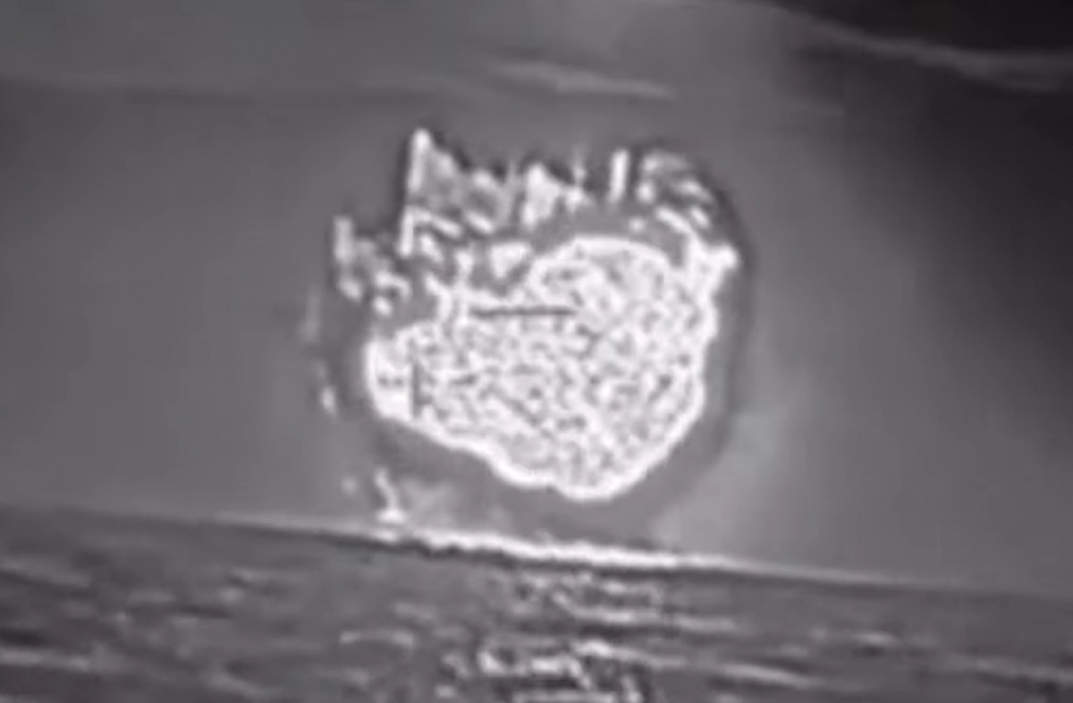 ГУР уничтожило ракетный катер РФ «Ивановец». Фото: кадр из видео