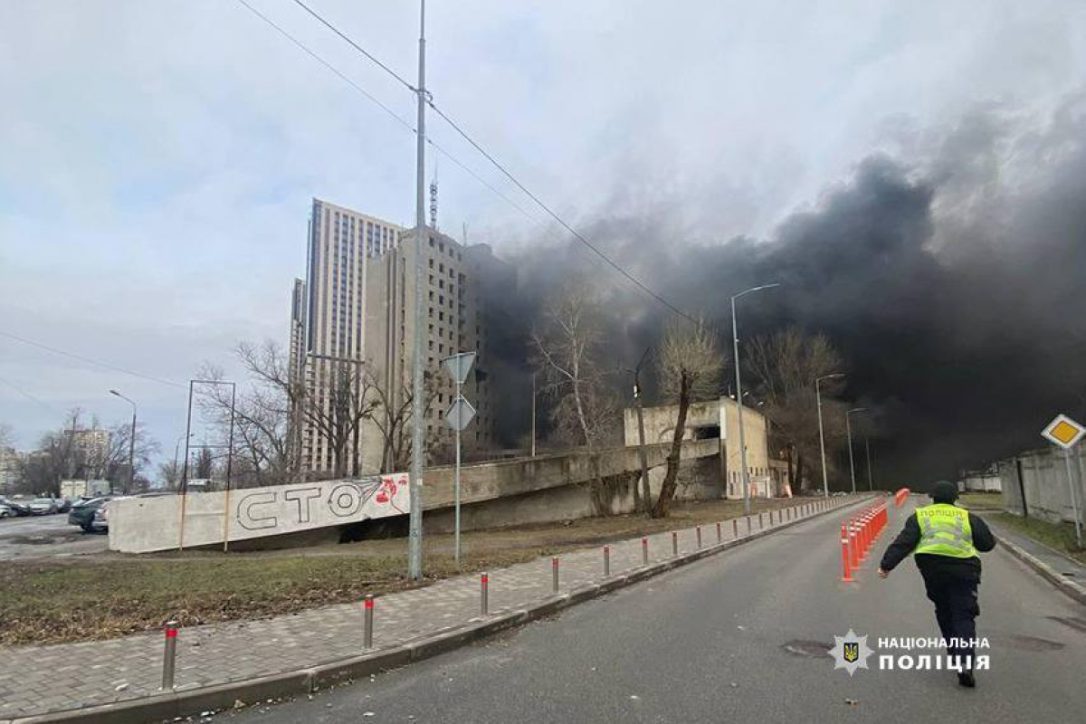 В Киеве значительно возросло количество пострадавших из-за ракетной атаки. Фото: полиция 