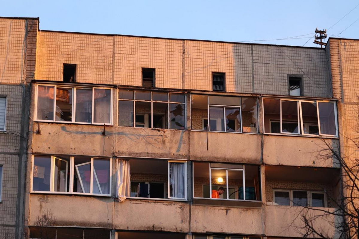 Удар РФ по Львову: взрывной волной выбиты окна в домах, три человека пострадали: Андрей Садовый