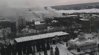 У російській Казані горить вище командне танкове училище. Скріншот відео