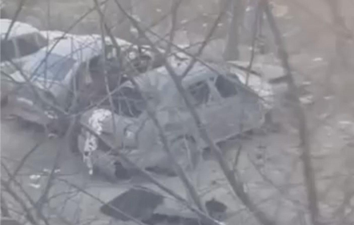 Наслідки вибуху автомобіля у Докучаєвську. Кадр із відео