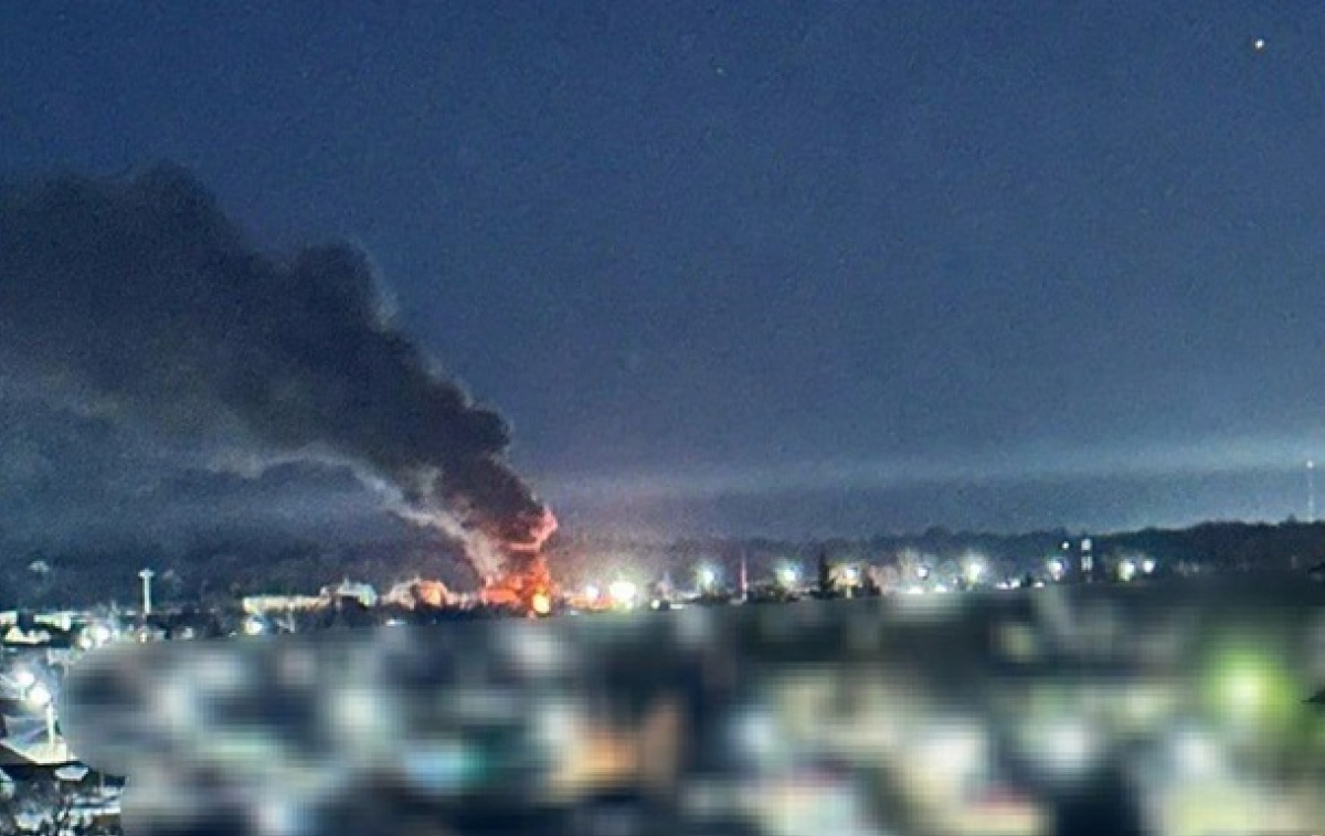 Пожар на нефтебазе в Орле. Фото: соцсети