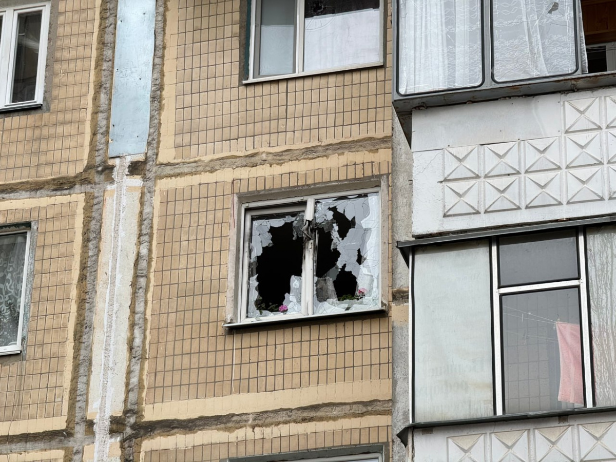 Дрон влетів у багатоповерхівку у Бєлгороді, загинув чоловік. Фото: В'ячеслав Гладков/Телеграм