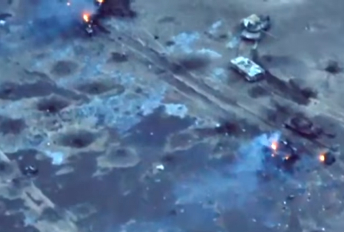 Минус 18 единиц техники РФ в районе Новомихайловки. Фото: кадр из видео