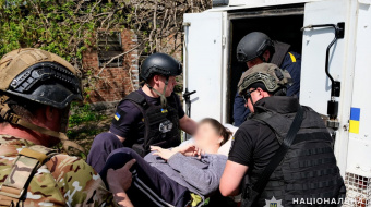 В полиции показали, как проходит эвакуация маломобильных людей из прифронтовой зоны