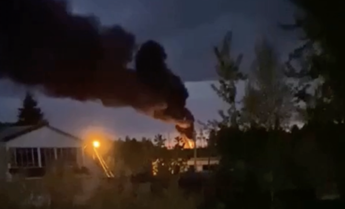 Последствия атаки в Смоленской области. Кадр из видео
