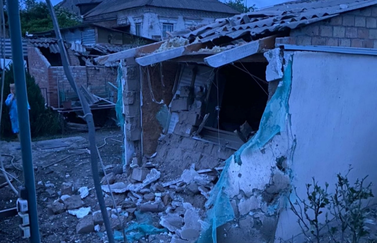 Поврежденный дом в Днепропетровской области. Фото: Лысак / Telegram
