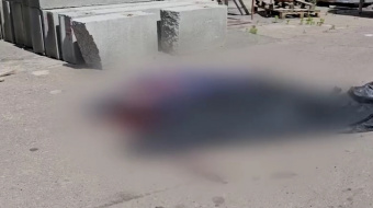Из-за российских обстрелов погиб житель Херсона. Фото: кадр из видео