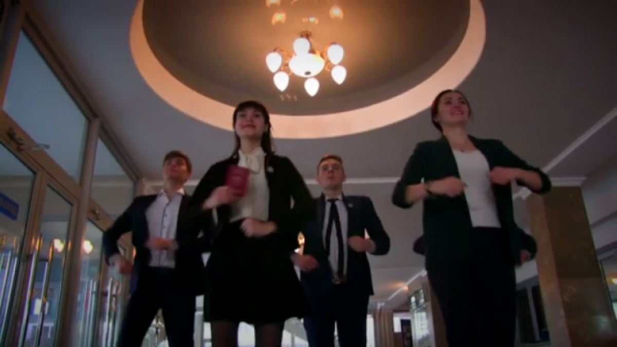 «ЛНР» заманивает на свои «выборы» танцем из «Skibidi»