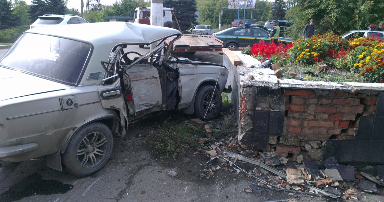 За выходные в Донецкой области 6 человек погибли в 42 ДТП