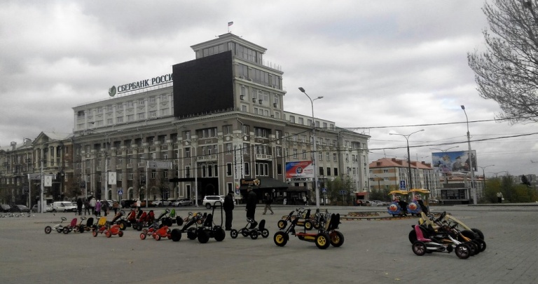 Как выглядит центр оккупированного Донецка сегодня ФОТОРЕПОРТАЖ ВИДЕО