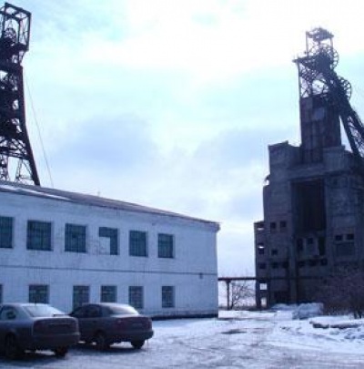 На луганской шахте оборвался канат подъемной машины: есть погибшие и раненые