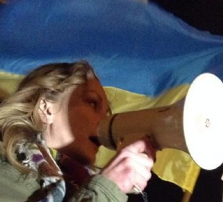 В центре Донецка прошел митинг за единую и мирную Украину - видео/фото