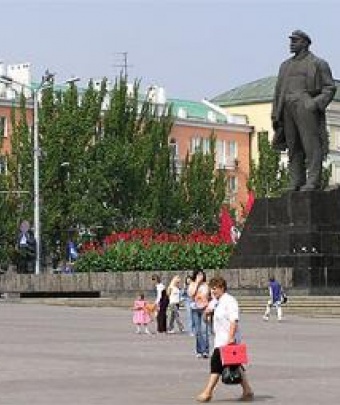 «Я его туда не ставил!»: Мэр Донецка не будет демонтировать памятник Ленину