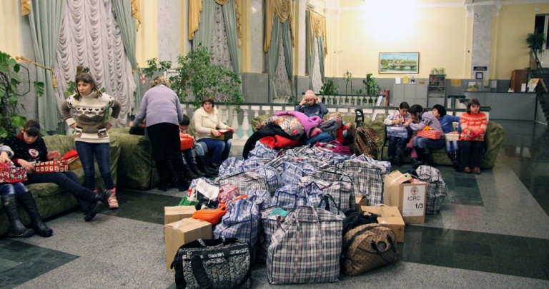 Жертвы войны Донбасса. Опыт других стран в работе с проблемами переселенцев ФОТО