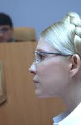 Тимошенко отказалась от защитника