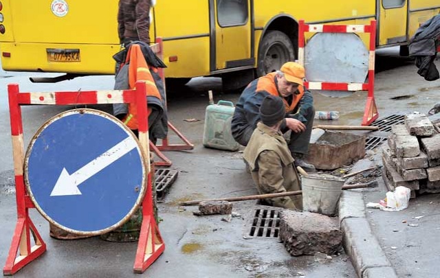 Фирма, основанная Близнюком, получила 500 тысяч на ремонт дорог в Горловке