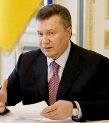 Янукович уволил Волгу