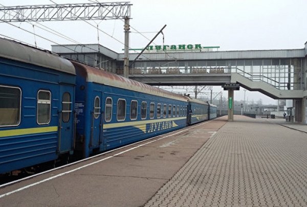 Боевики запустили свой поезд из Луганска в Ясиноватую