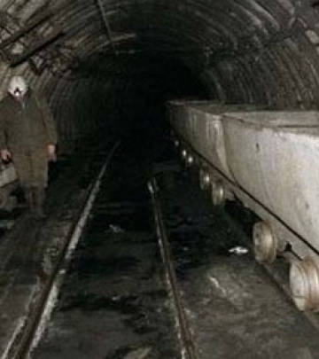 В Донецкой и Луганской областях ликвидируют пять шахт