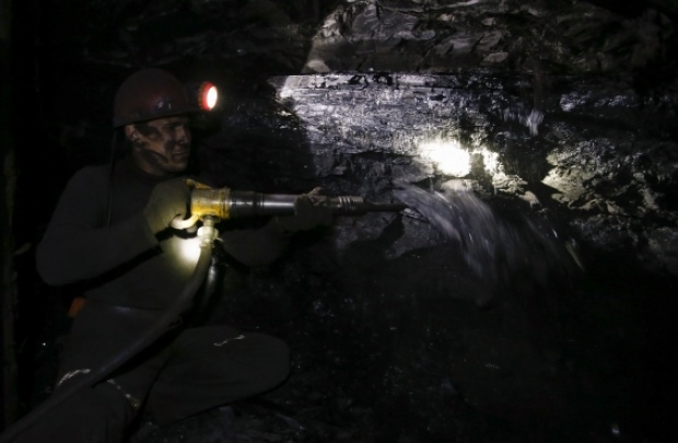 В оккупированном Антраците во время подземных работ погибли 2 шахтера