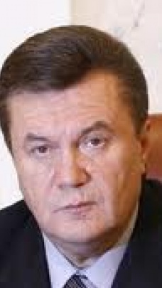 Янукович советует Медведеву не ставить ультиматумы