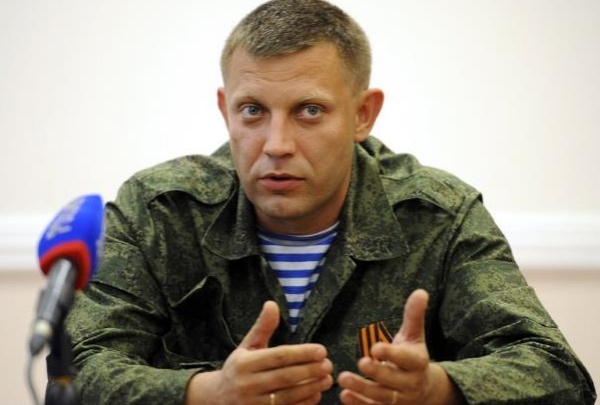 Захарченко проверяет честность продавцов Донецка при помощи оружия